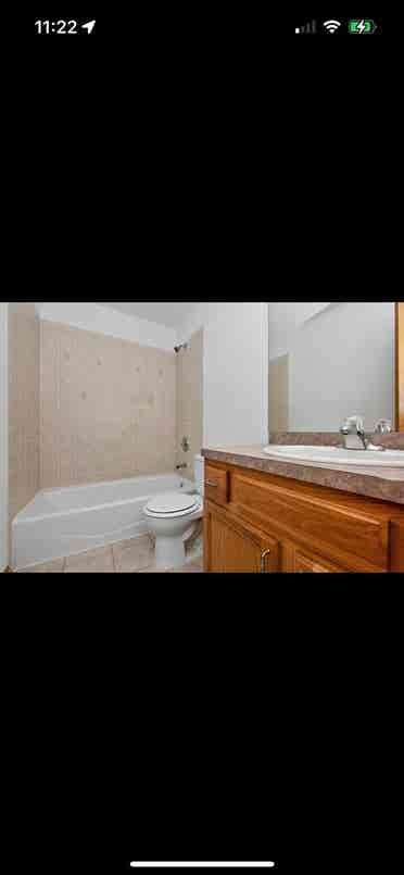 Room for rent in Bridgeview