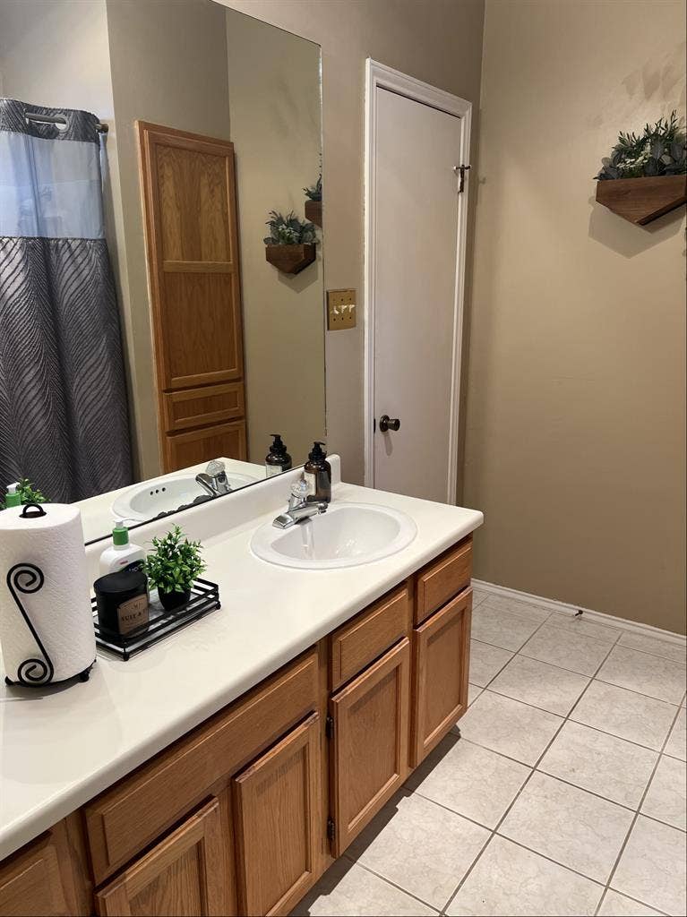 Very clean private

 room