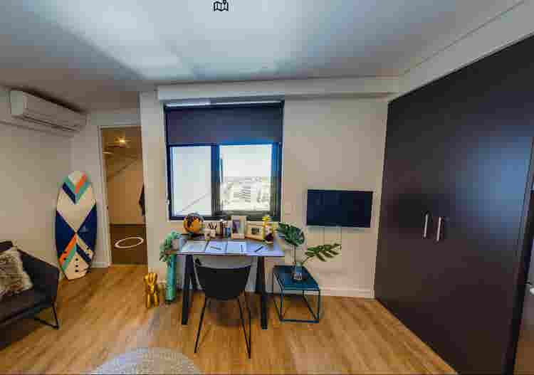 Perfect Large Studio Apartment