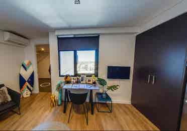 Perfect Large Studio Apartment