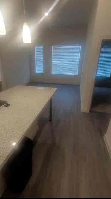 1BR/B Apt Highgrove apt complex