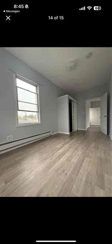 Room for rent in shared apartment!!