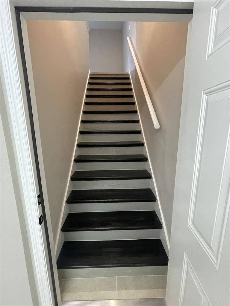 Fresh, newly remodeled apt. studio