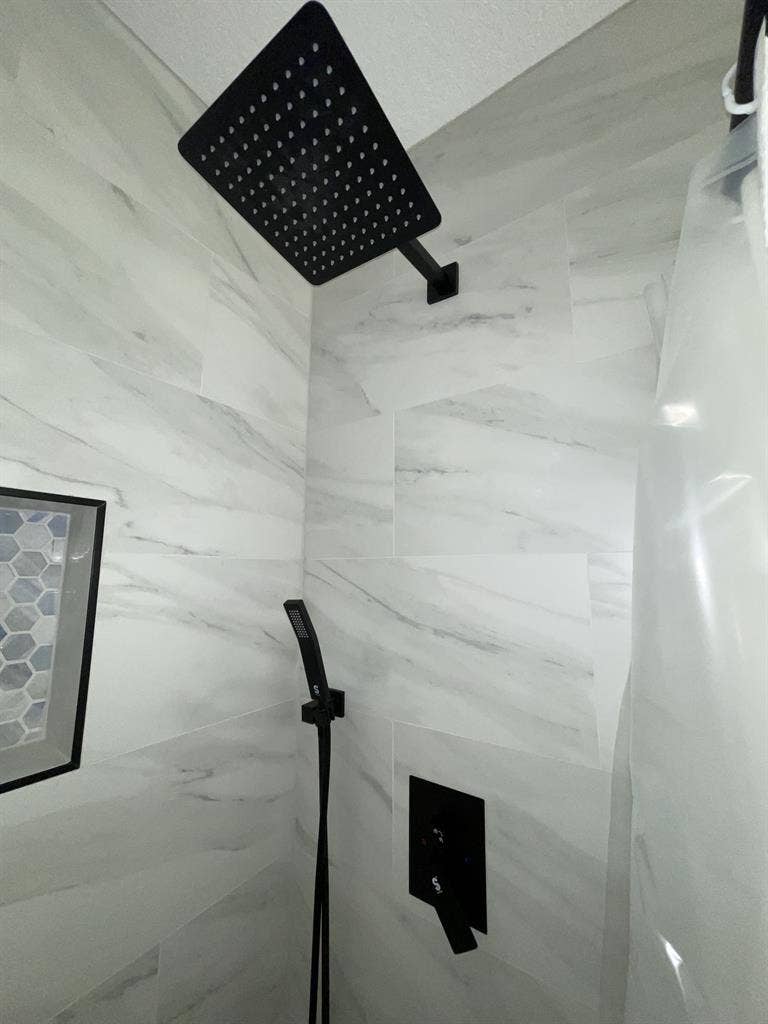 Fresh, newly remodeled apt. studio
