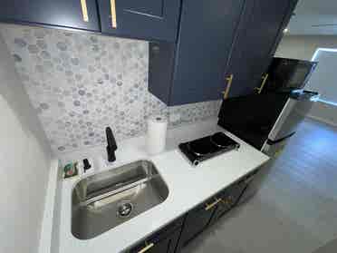Fresh, newly remodeled apt. studio
