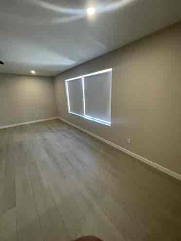 Fresh, newly remodeled apt. studio