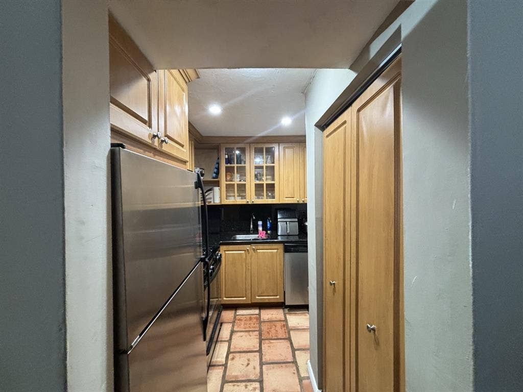 Roomate wanted for UMiami apartment