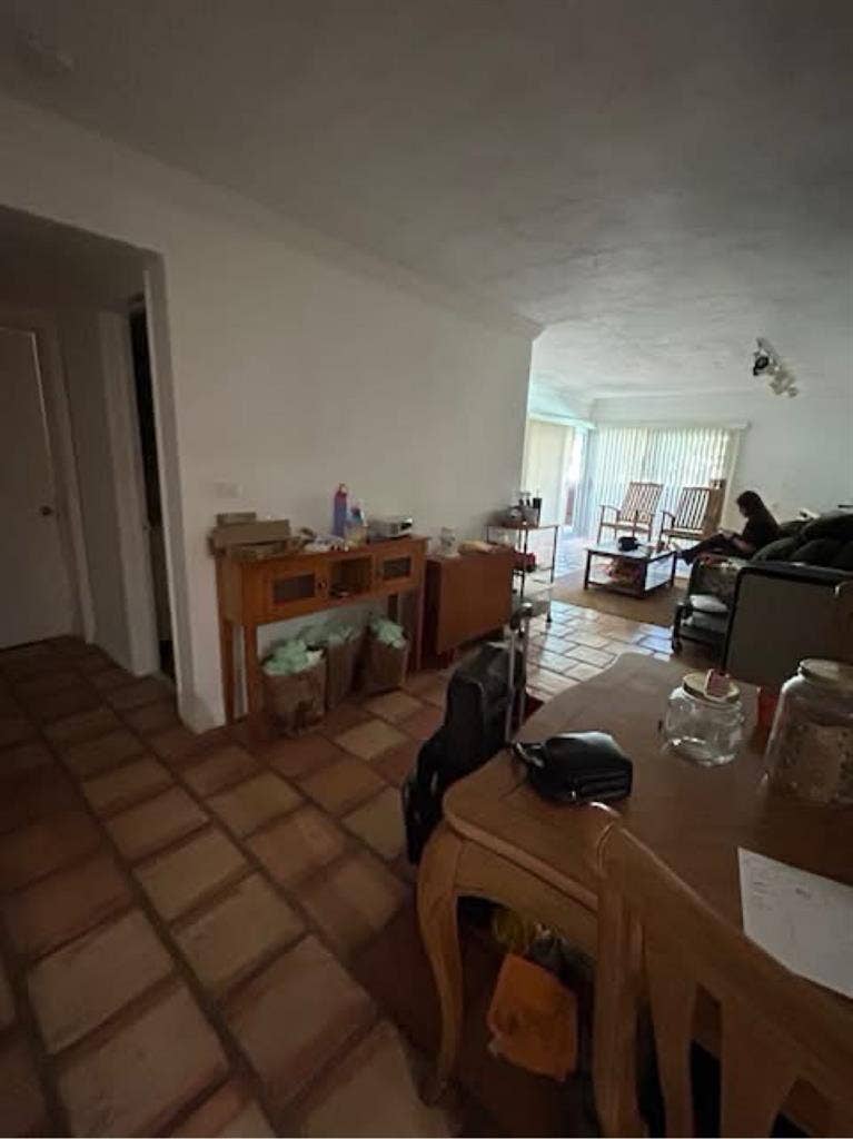 Roomate wanted for UMiami apartment