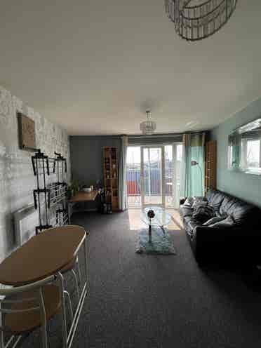 Double room + main bathroom Oct 2nd