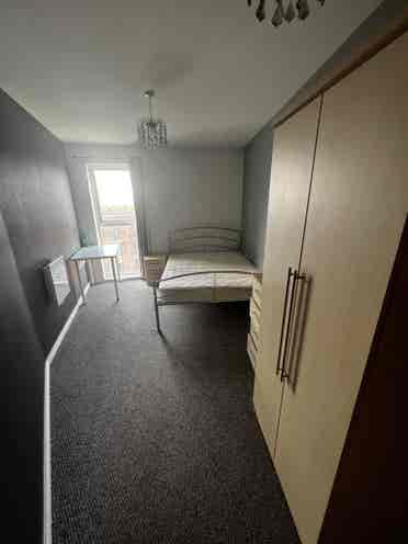 Double room + main bathroom Oct 2nd