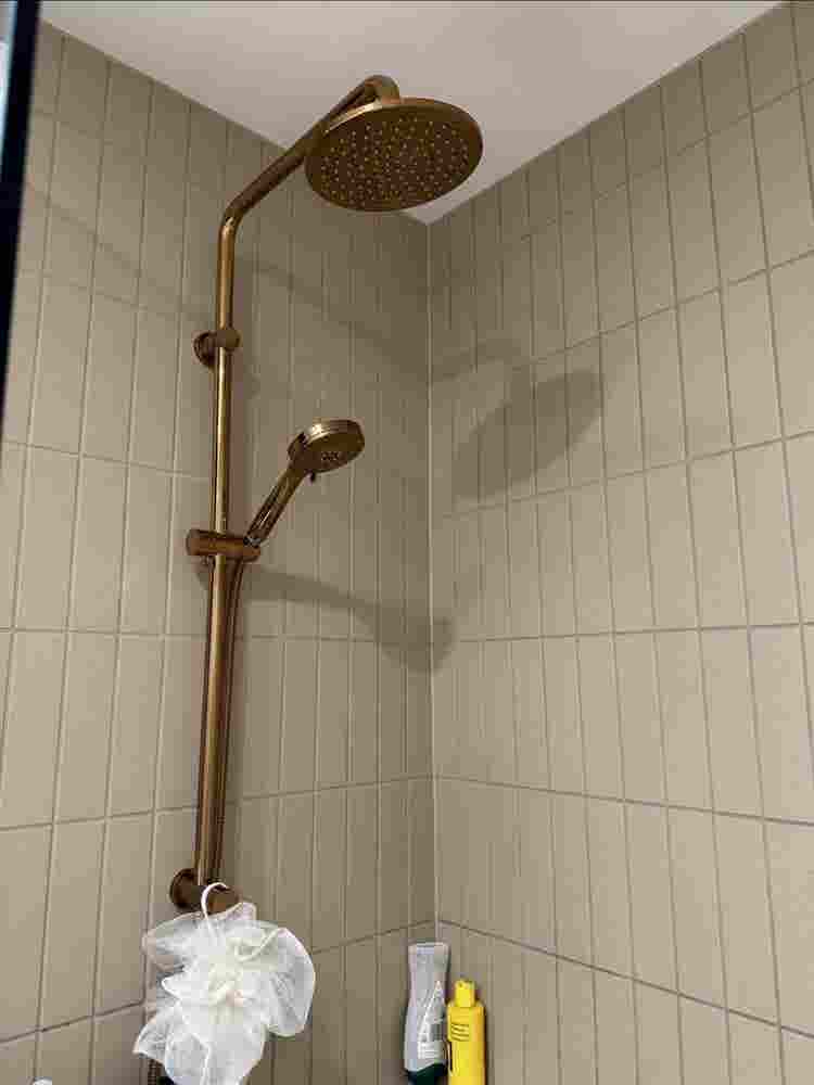 Room with ensuite on th floor CBD