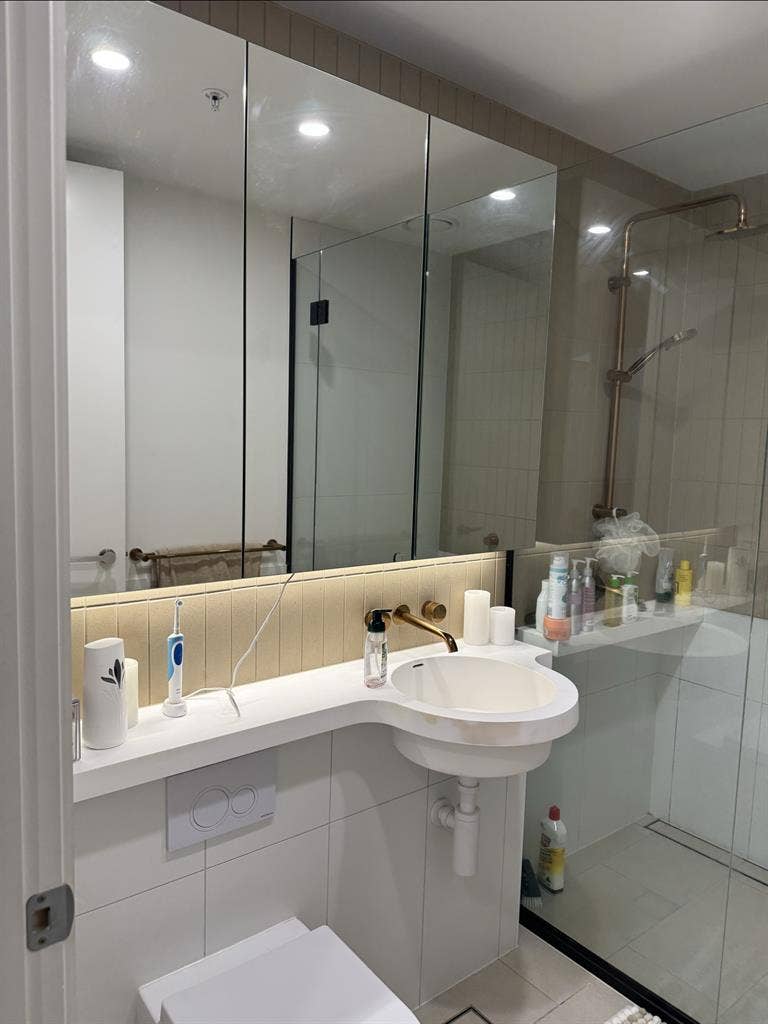 Room with ensuite on th floor CBD
