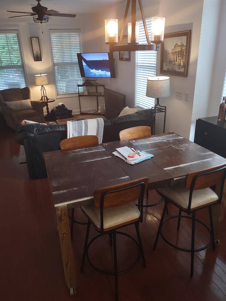 Cozy Private Room Available 🏡