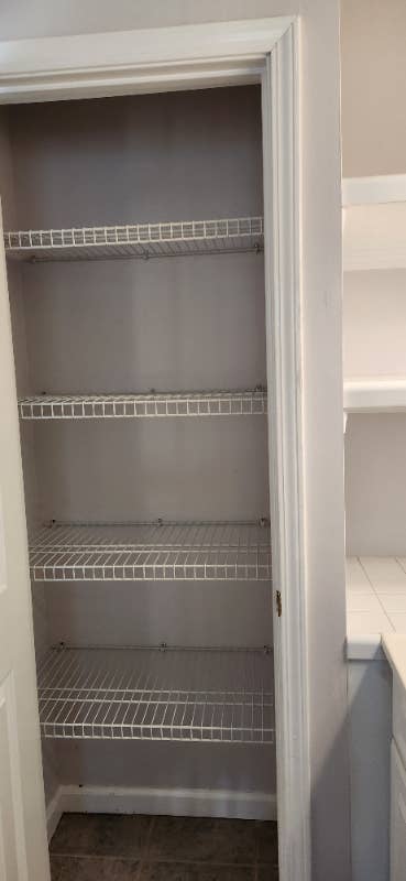 FEMALE ROOMMATE WANTED!!