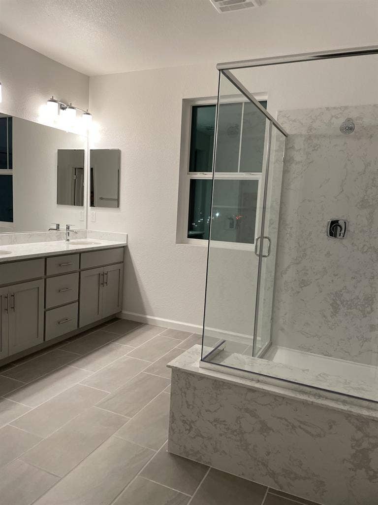 Large MasterRoom Open at a New Home