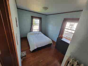 Room in Shared Apartment for 9/1