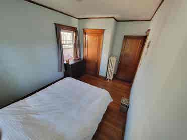 Room in Shared Apartment for 9/1