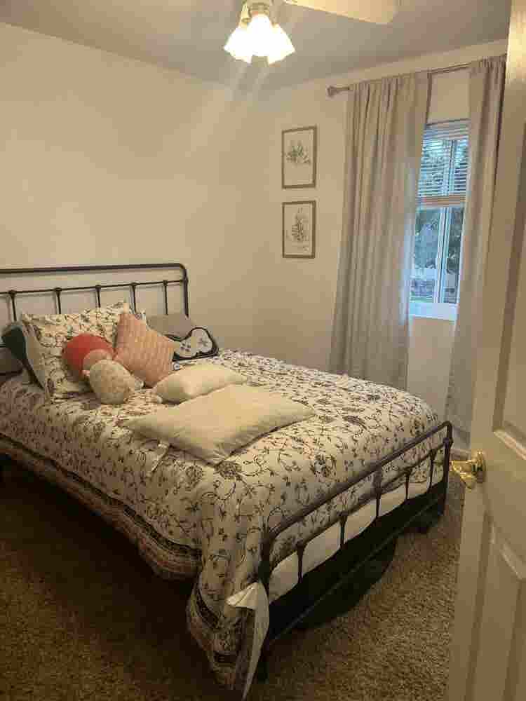 Room in north phoenix