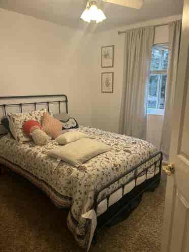 Room in north phoenix