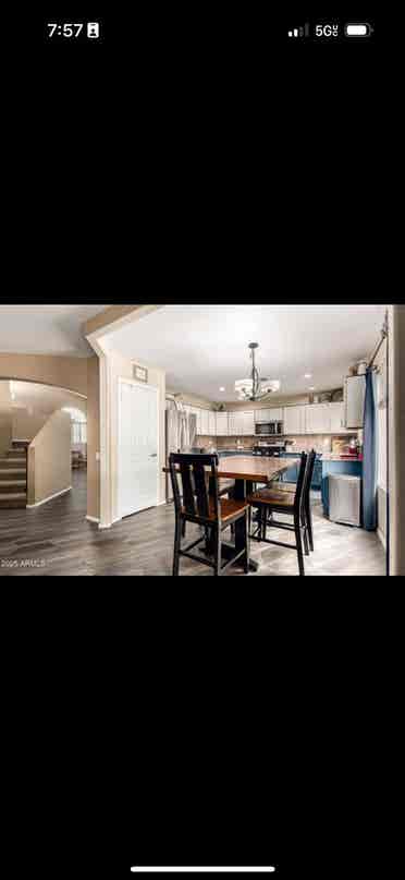 Room in north phoenix