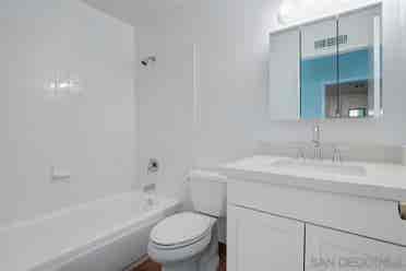 Private Room w/shared Bath for Rent