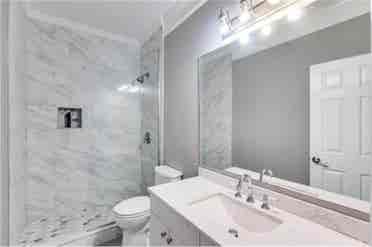 Private bedroomm