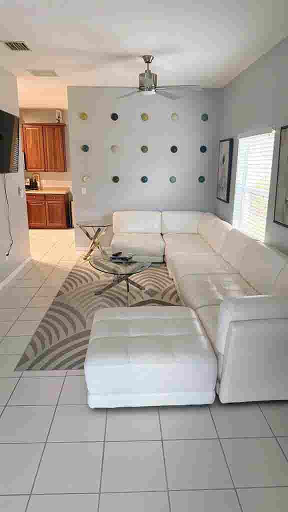 House/Room available by The Forum