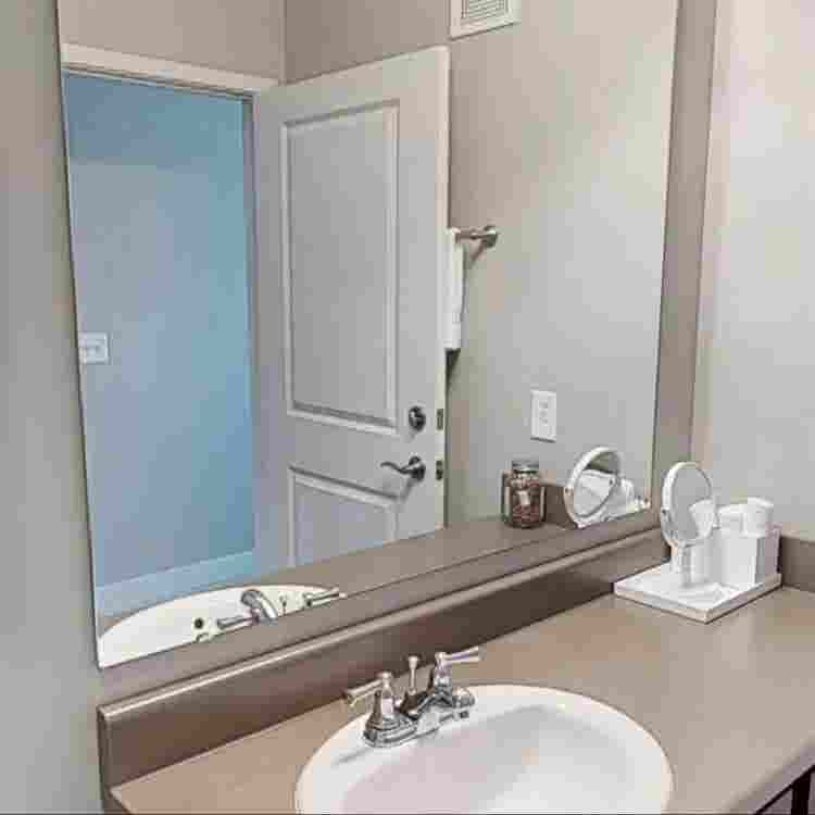 bath $ lease transfer