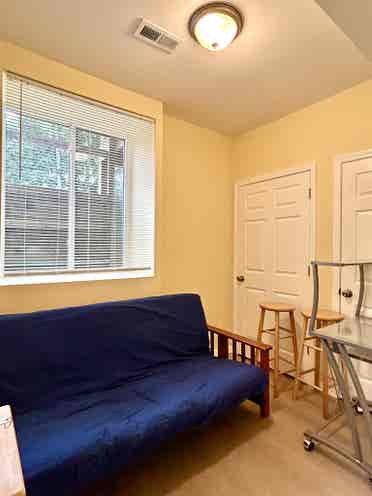 FULLY FURNISHED & RENOVATED Room