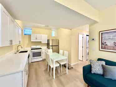 FULLY FURNISHED & RENOVATED Room