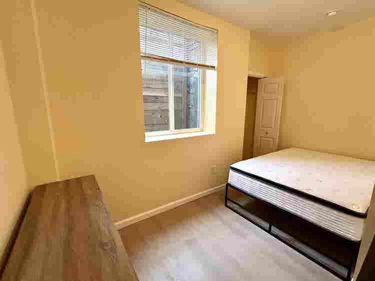 FULLY FURNISHED & RENOVATED Room