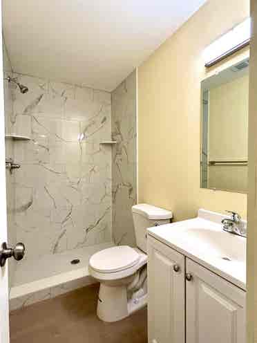 FULLY FURNISHED & RENOVATED Room