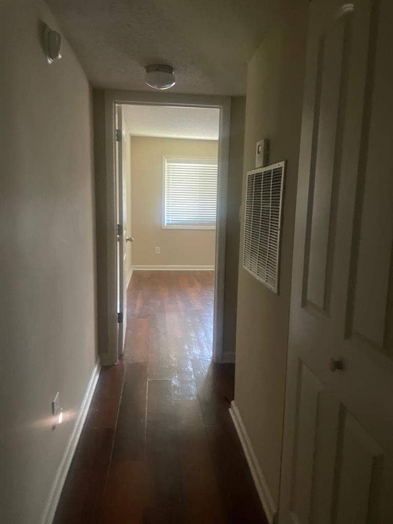 Quiet Complex in Sandy Springs