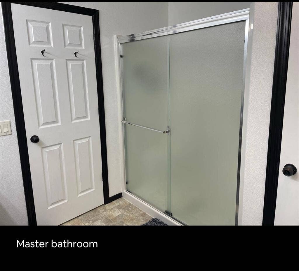 Huge Master Bedroom w/Private Bath