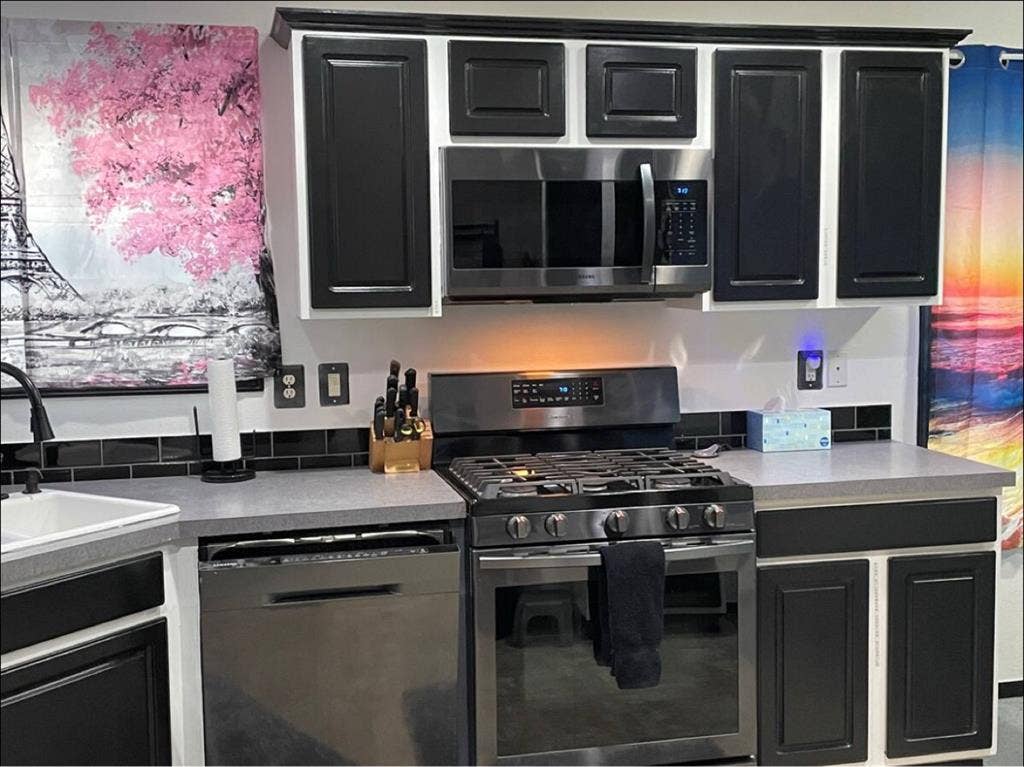 This room has been rented :) :)