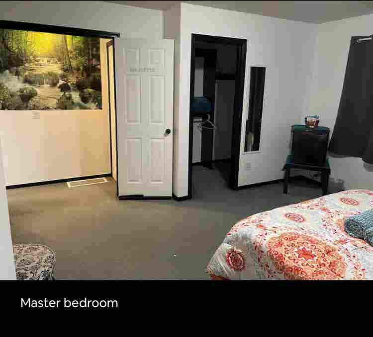 This room has been rented :) :)