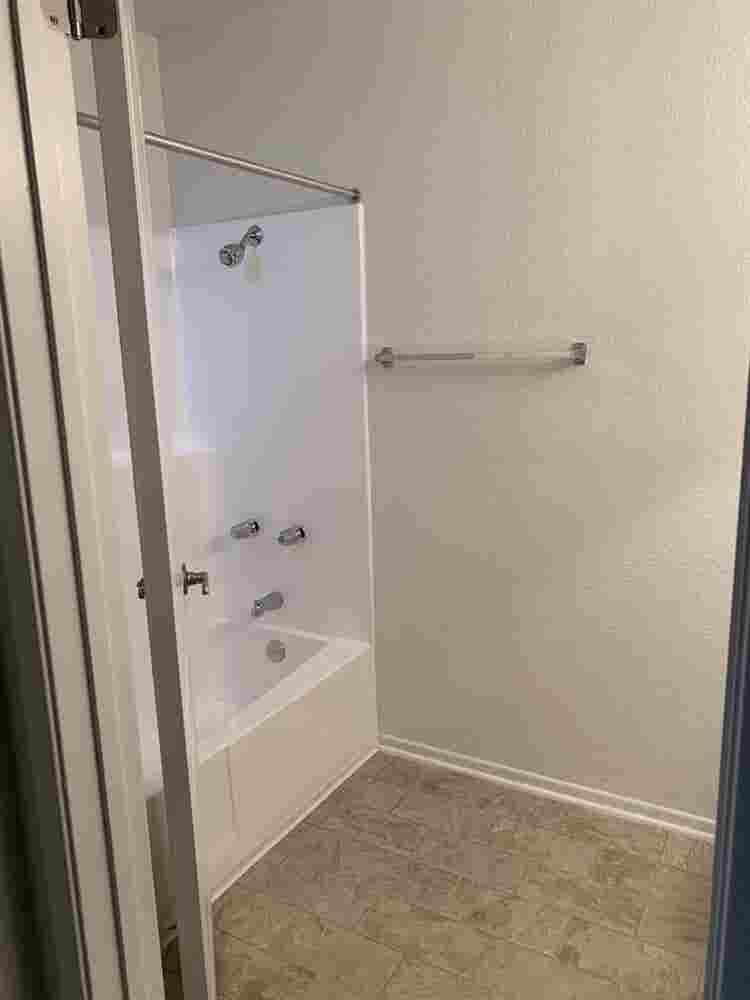 need roommate