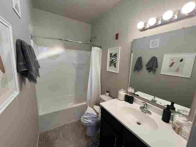 Bath IN  APT. AUG FREE