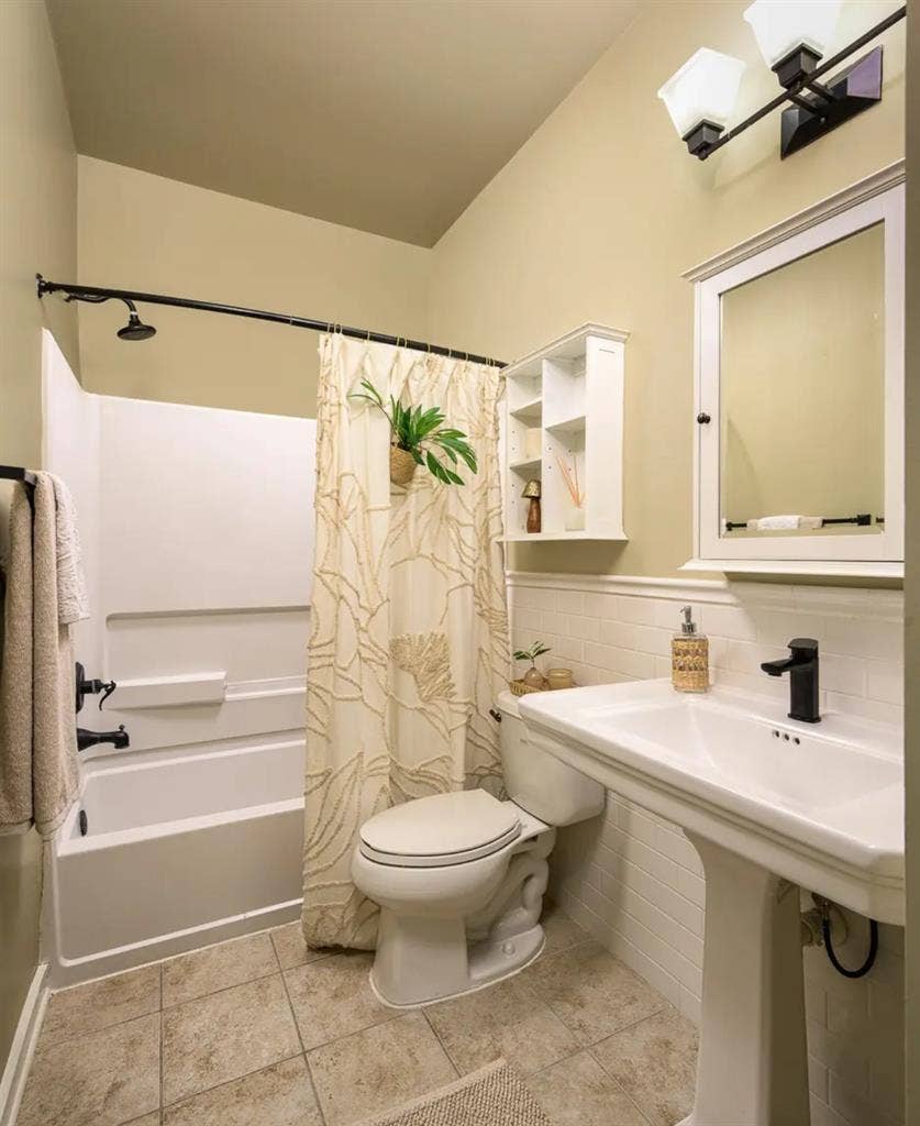 Sublet at Tradition : URGENT
