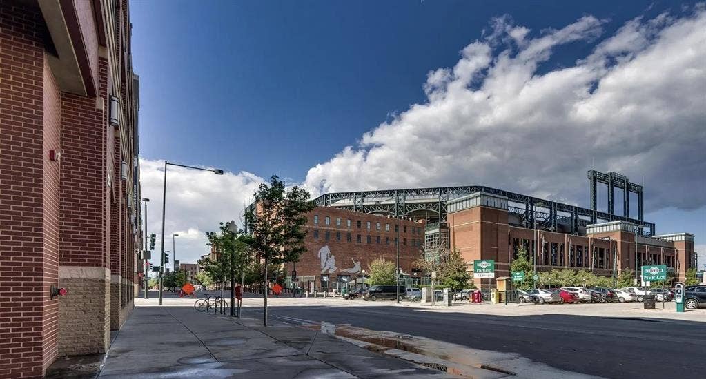 ba Condo - Coors Field