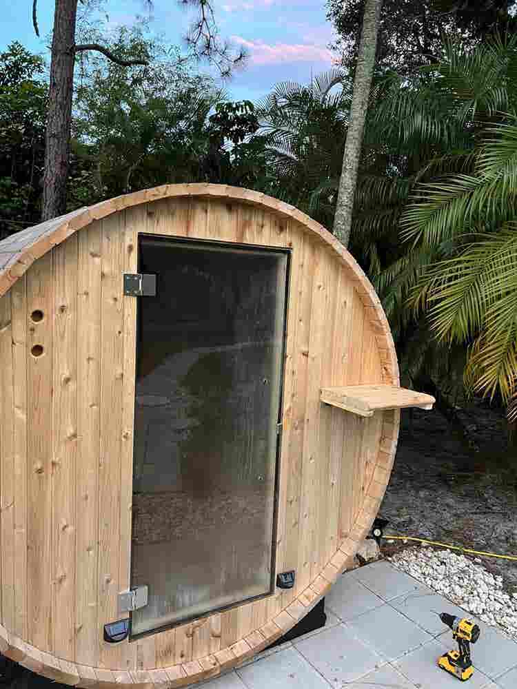 Quiet Loxahatchee room for rent