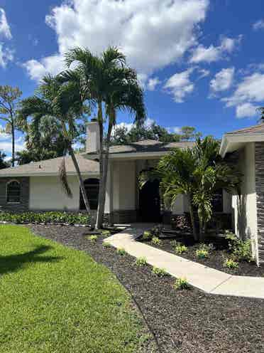 Quiet Loxahatchee room for rent
