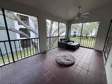 MASTER BEDROOM AVALIABLE