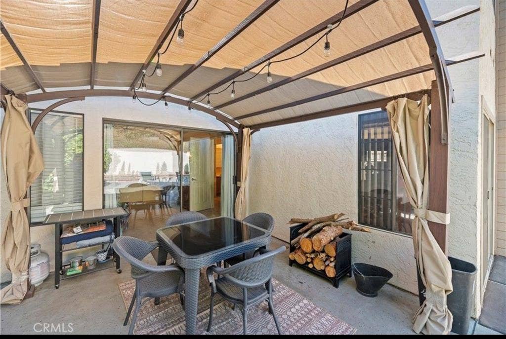 Seeking Female  Roomate only
