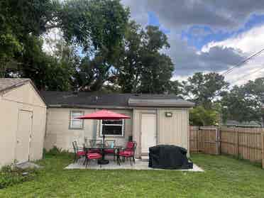 Master bedroom for rent