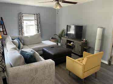 Master bedroom for rent