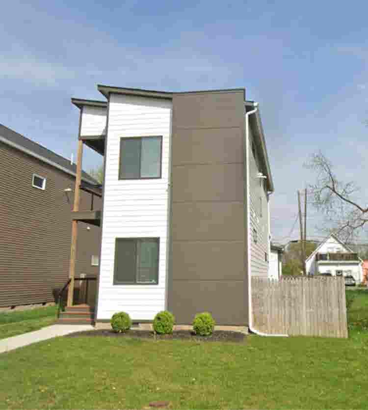 Looking for a roommate