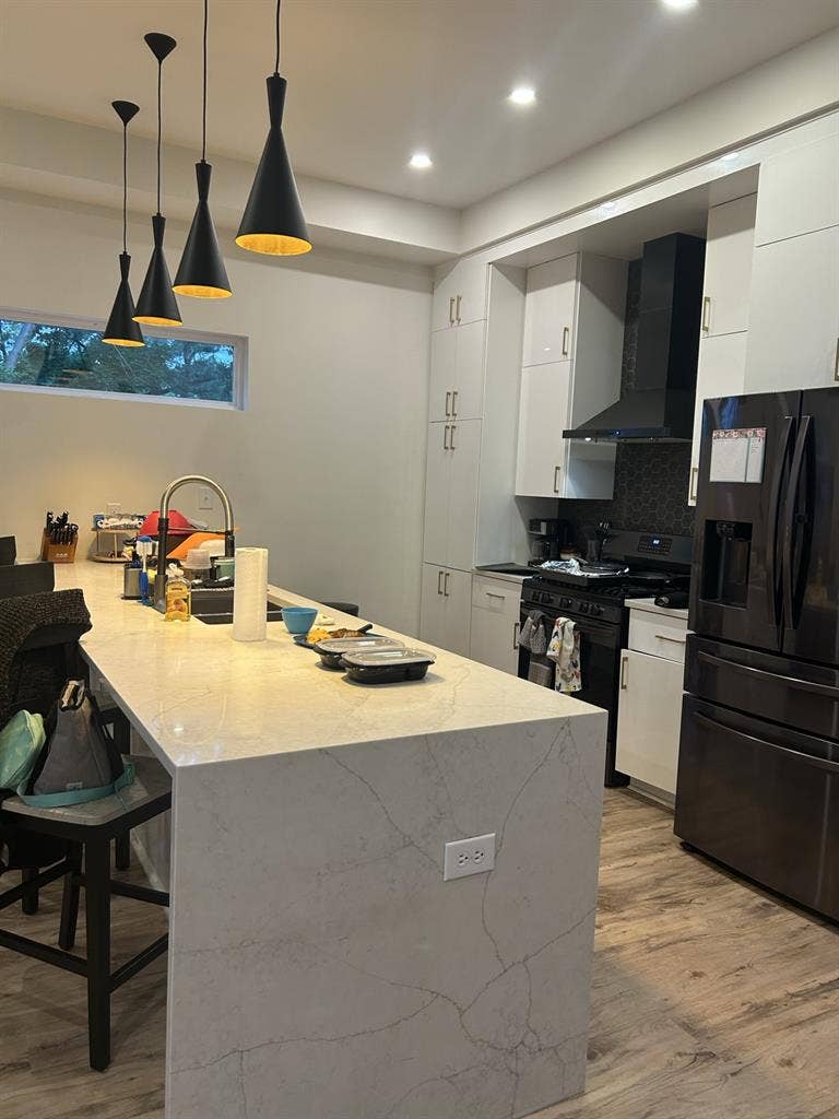 Looking for a roommate