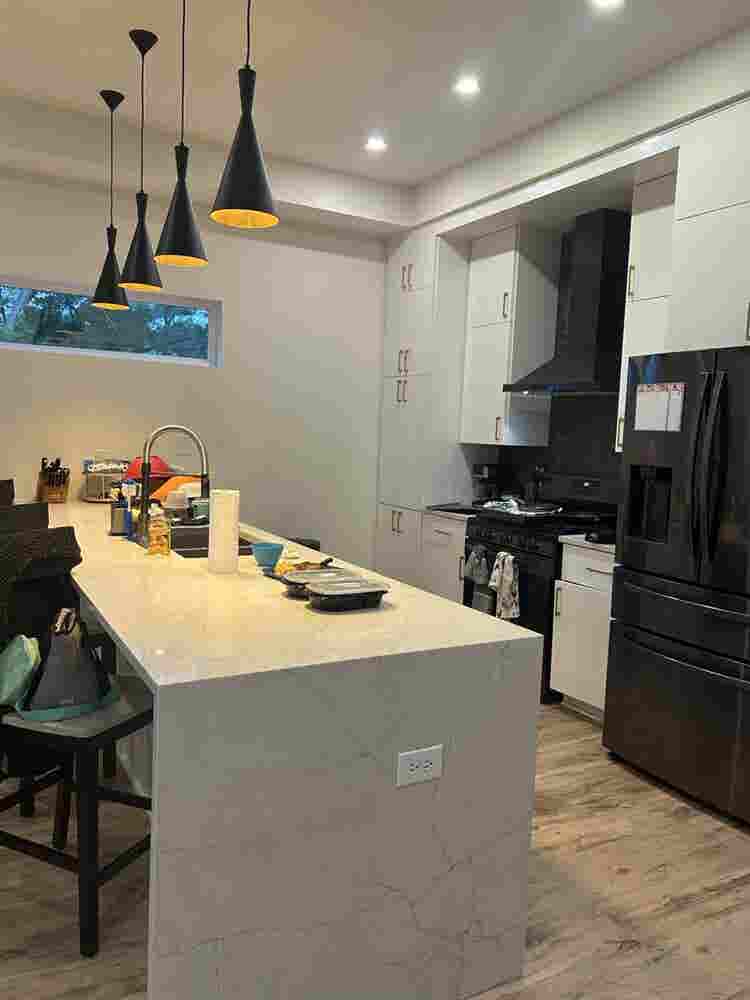 Looking for a roommate