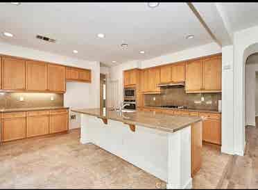 4 Private rooms for rent
